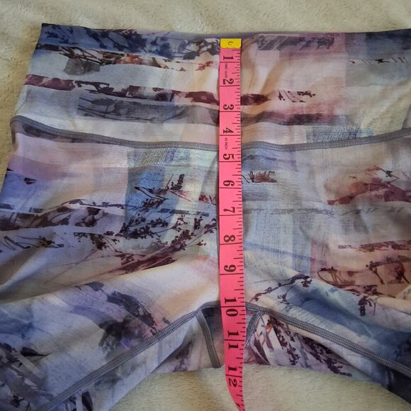 Lululemon Wunder Under High Rise 7/8 Leggings Purple Blue Floral Size 10 - Picture 12 of 13